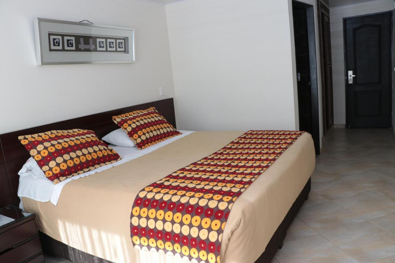 Hoteles Bogota Inn Lago Chico Zona Rosa エクステリア 写真