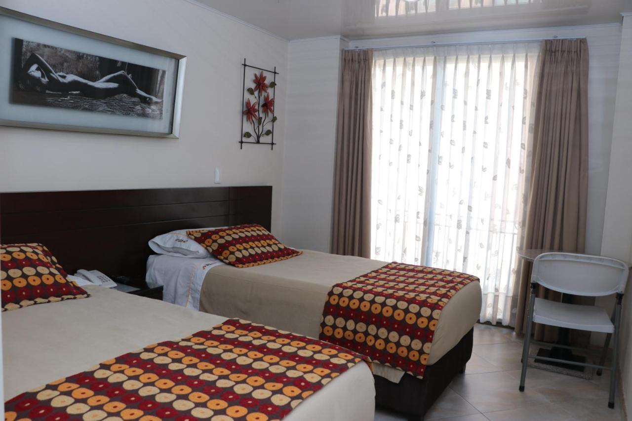 Hoteles Bogota Inn Lago Chico Zona Rosa エクステリア 写真