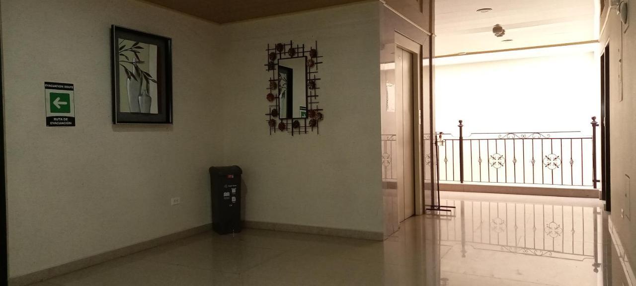 Hoteles Bogota Inn Lago Chico Zona Rosa エクステリア 写真