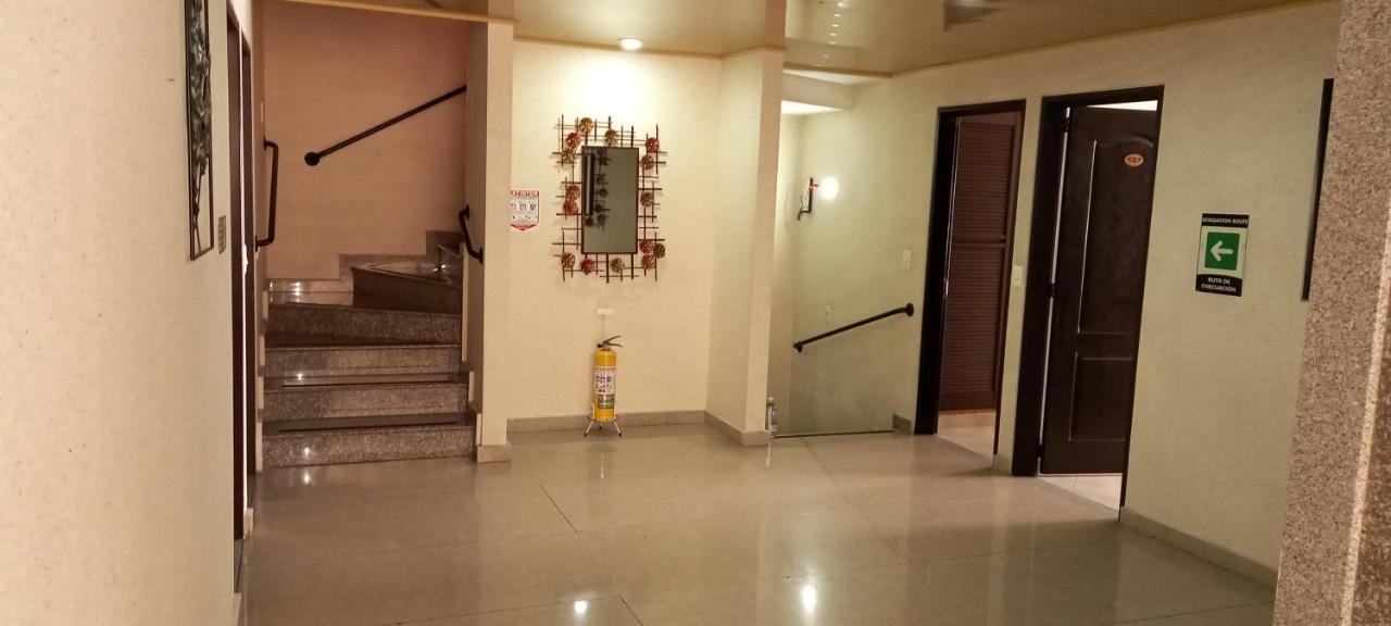 Hoteles Bogota Inn Lago Chico Zona Rosa エクステリア 写真
